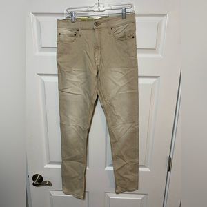 *NEW* men’s lightweight beige denim
